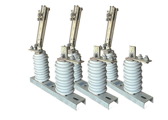calidad  Outdoor Disconnector Switch Ceramic Insulator Hookstick Operated Switch 700Pa Used With Vacuum Circuit Breaker fábrica