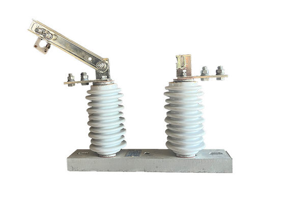 GW9-10/630A Interruptor de desconexión de alta tensión de corriente continua de reinicio automático instalado en líneas aéreas de energía para protección