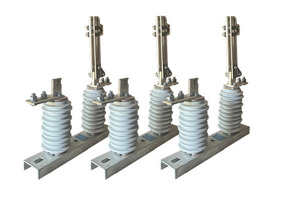 GB/T11022-2011 Interruptor de desconexión de alto voltaje utilizado con interruptor de circuito de vacío exterior para subestación industrial 1000A